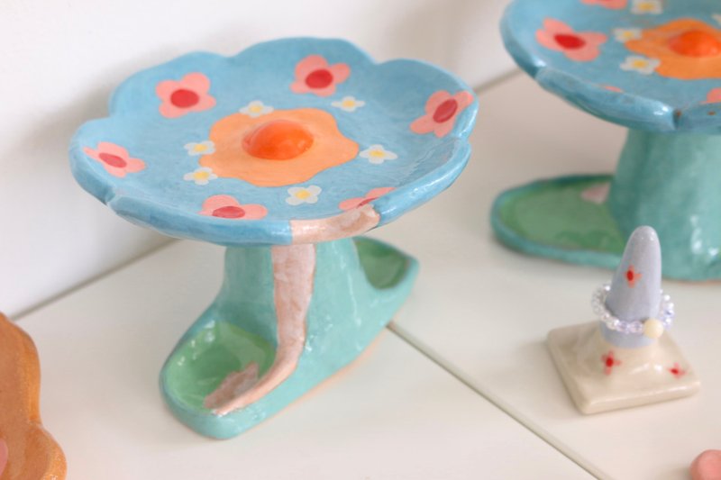 Ceramic Head Flower Accessory Tray - 花瓶/花器 - 陶 多色