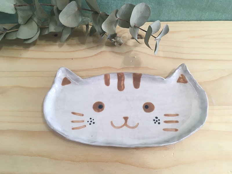 貓咪小陶盤(咖) - 碟子/醬料碟 - 陶 咖啡色