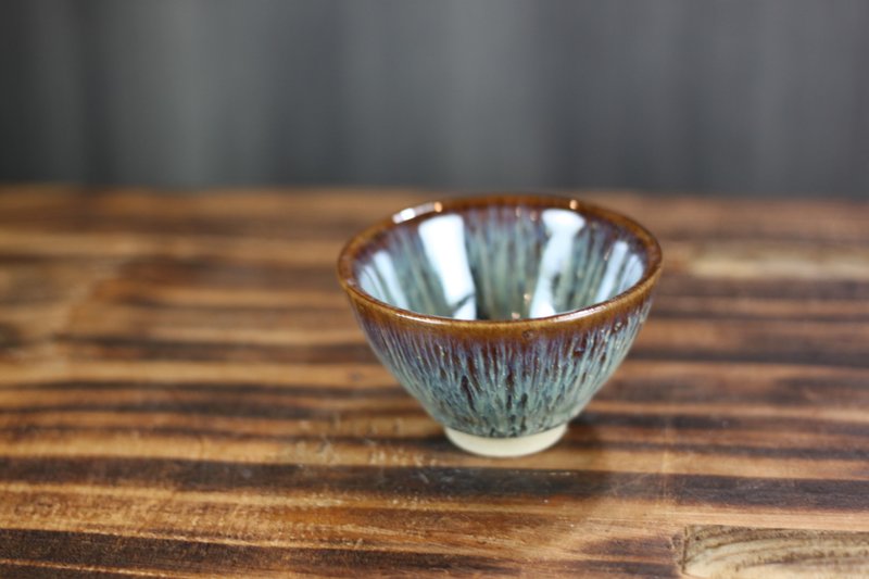 【送禮好物】45ml 紫戀 天目釉 中式小茶杯 鶯歌名家葉敏祥作 - 茶壺/茶杯/茶具 - 瓷 