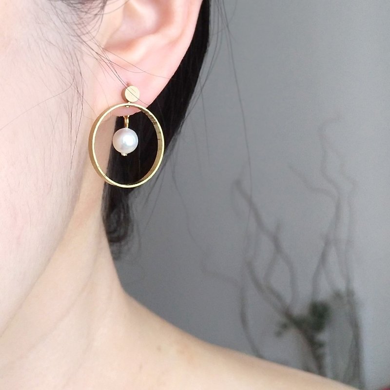 e067-同在-黃銅珍珠 耳環 - 耳環/耳夾 - 其他金屬 金色