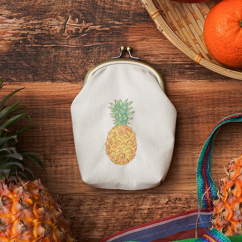 Embroidery Clasp Pouch - Pineapple - กระเป๋าใส่เหรียญ - ผ้าฝ้าย/ผ้าลินิน หลากหลายสี