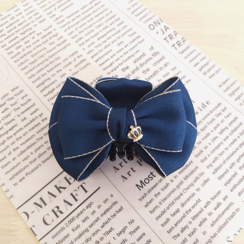 素面滾邊蝴蝶結大鯊魚夾 藍 - 髮夾/髮圈 - 其他材質 藍色