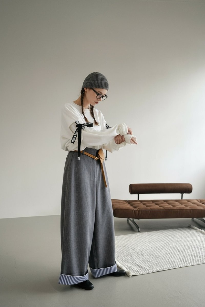 2025fw 束帶玩款top - 女 T 恤 - 其他材質 