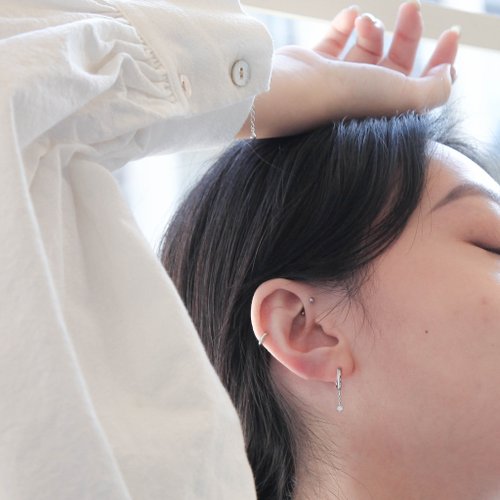 Isha Jewelry 純銀輕珠寶 閃鑽開合小圈耳環 | 設計師精選 | 輕奢。優雅。睡覺可戴