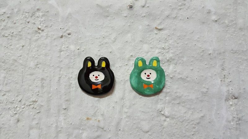 Bunny good friend ceramic pin - Brooches - Pottery Multicolor