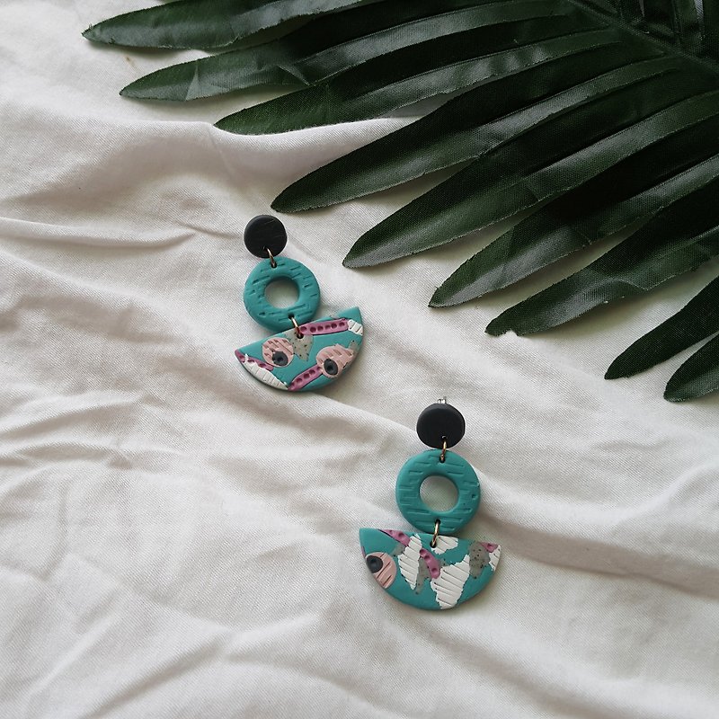 Lake Green Series - Japanese kimono color hand made earrings / earrings / ear / ear (semicircle) - Earrings & Clip-ons - Clay Multicolor
