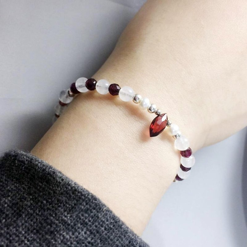 MH pure silver natural stone custom series _ courage of the spring _ garnet - Bracelets - Gemstone Red
