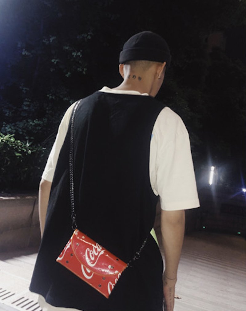 Collector's Cola Can Remade Recycling and Transformation Chain Bag Bounce Bag - Messenger Bags & Sling Bags - Eco-Friendly Materials Red
