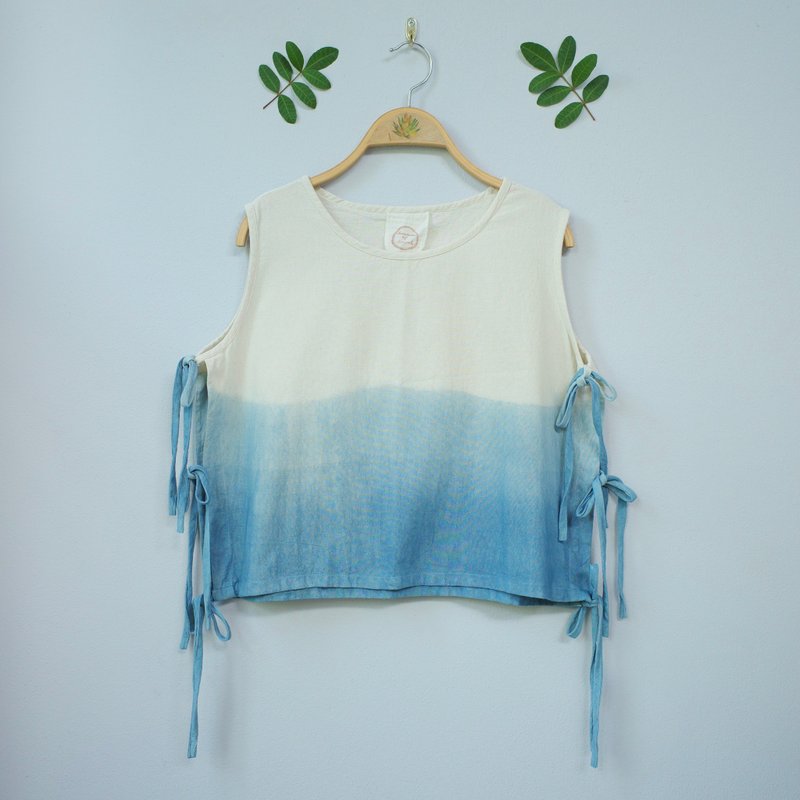sea bow top / natural indigo dye cotton - 女上衣/長袖上衣 - 棉．麻 藍色