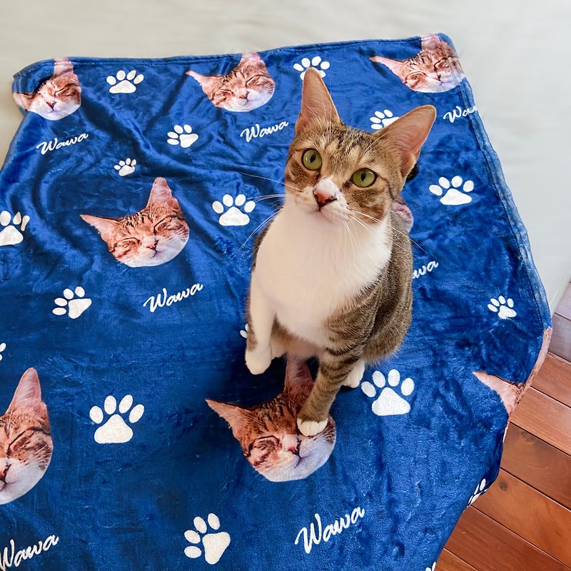 Customized furry flannel blanket | Dog, cat and pet portraits - ผ้าห่ม - วัสดุอื่นๆ 
