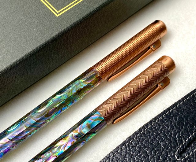 万年筆　檜　ヒノキ 3952 オールドヤギ-鵝鑾鼻古代レッド厳選アワビ貝ローズゴールドペン先
