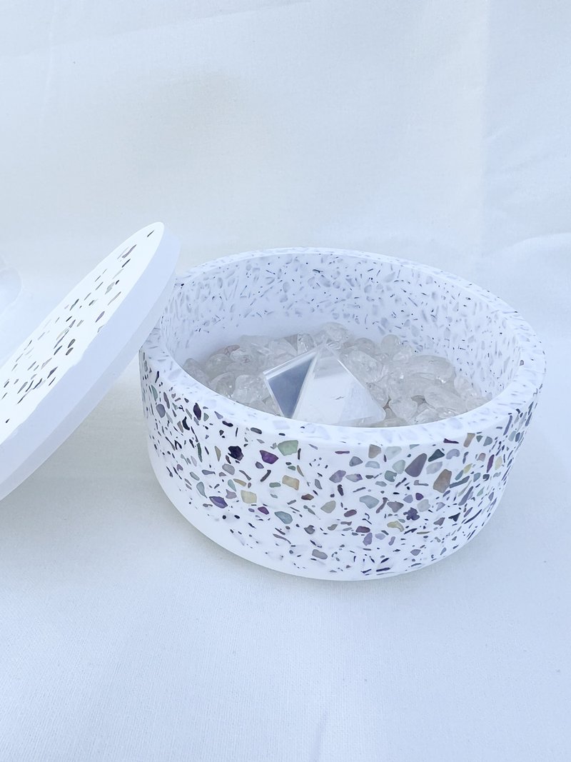 Purification【Crystal Degaussing Bowl】Free white crystal Stone - ของวางตกแต่ง - คริสตัล 