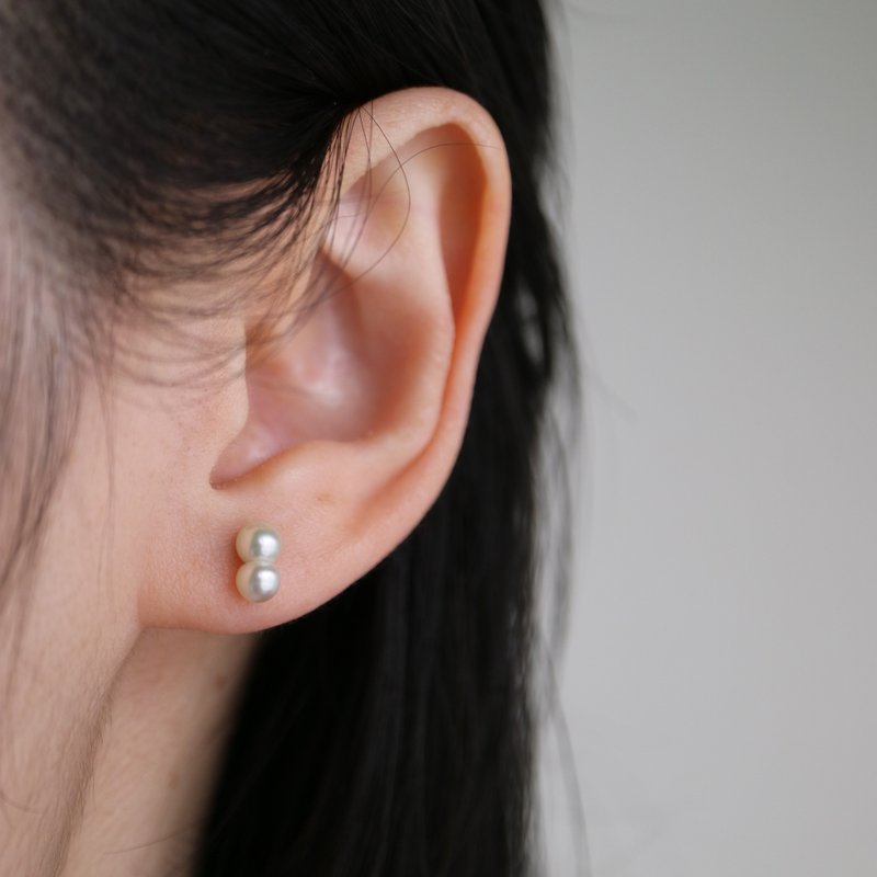 Japanese Origin | Rare Natural Color Twin Akoya Pearl Earrings | Direct from Japan | Scarce Twin Pearls | Unenhanced Natural Color | Saltwater Akoya Pearl Earrings | Studs | 18k Solid Gold | Gourd Shape - ต่างหู - ไข่มุก ขาว