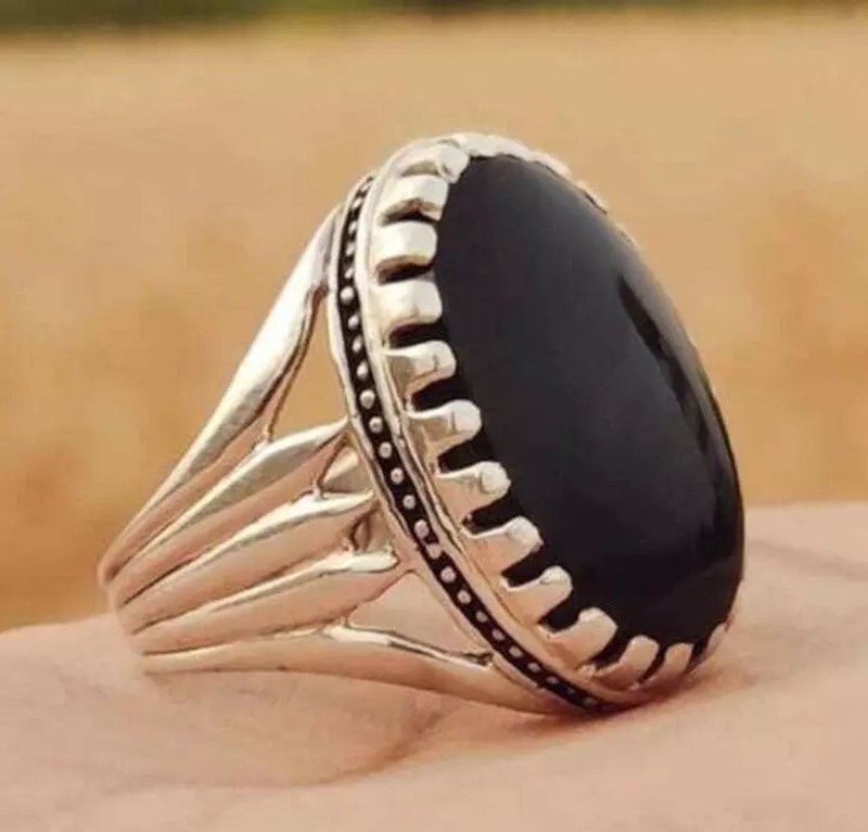 Mens Agate Ring Handmade Aqeeq Ring Black Yemeni Aqeeq Ring man ring akik aqiq - แหวนทั่วไป - เครื่องเพชรพลอย สีดำ