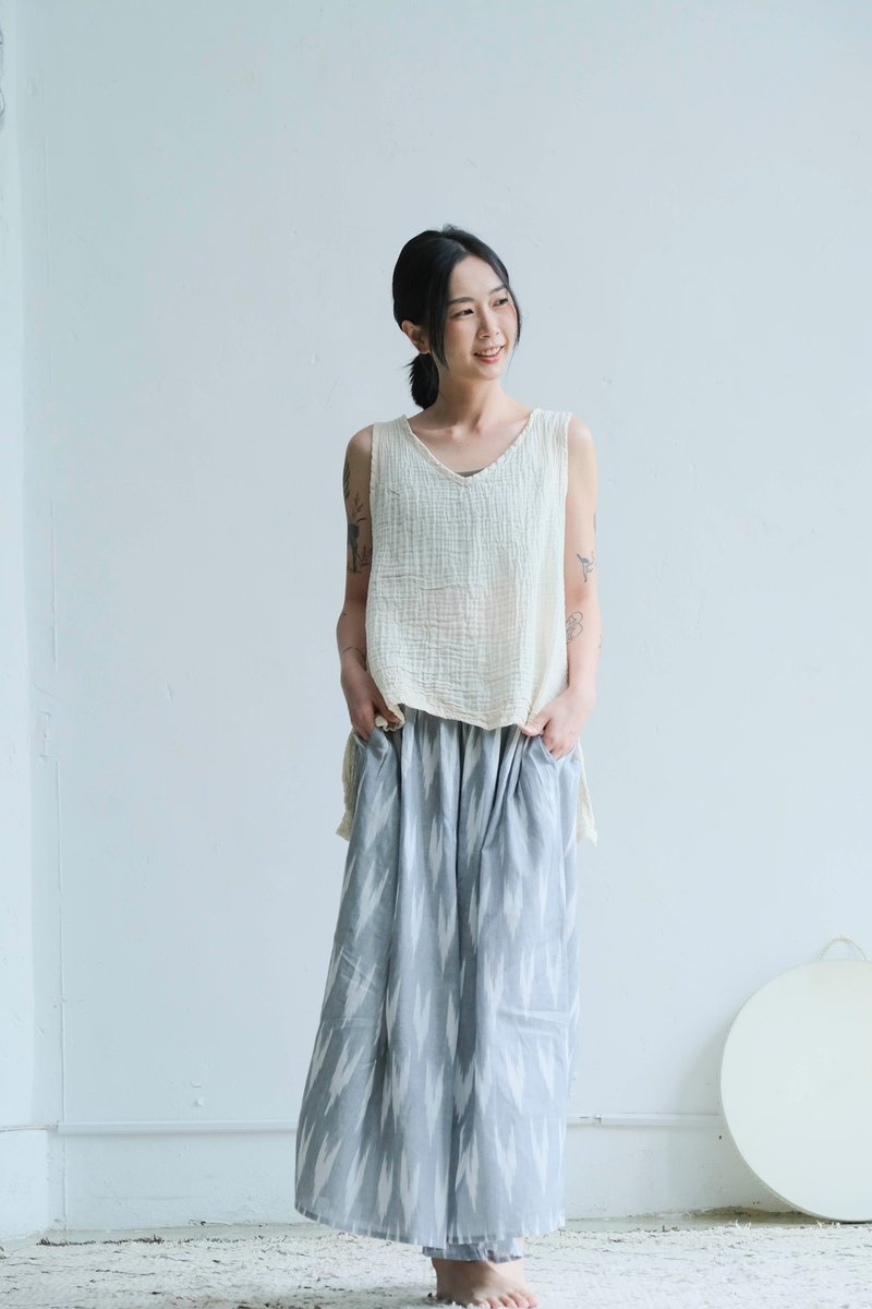 OMAKE 散狀大寬褲 / Ikat 銀灰 - 女長褲 - 棉．麻 灰色
