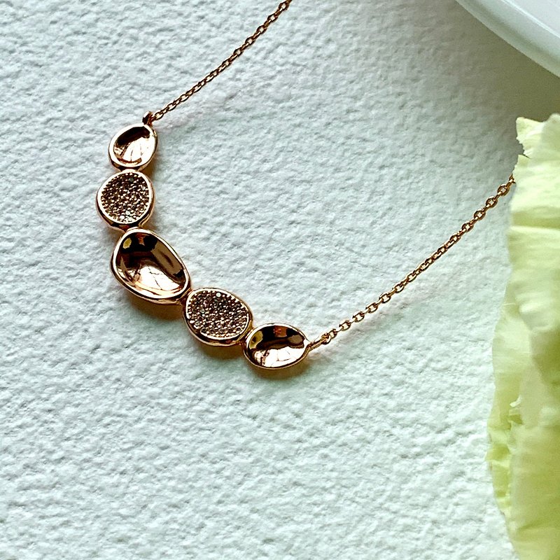 Starry Micro Pave Stone Necklace (Gold) - สร้อยคอ - โลหะ สีทอง