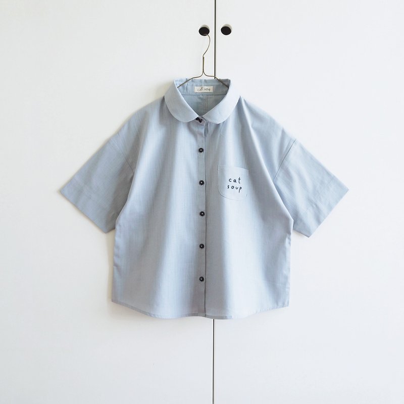 stretching cat button shirt : gray - Women's Shirts - Cotton & Hemp Gray