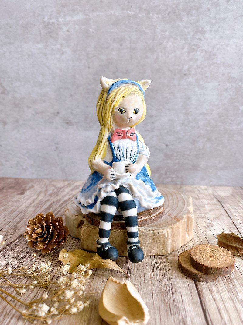 Meditating Meow Alice | Alice in Wonderland | Ceramic Cat Puppet - Stuffed Dolls & Figurines - Pottery 
