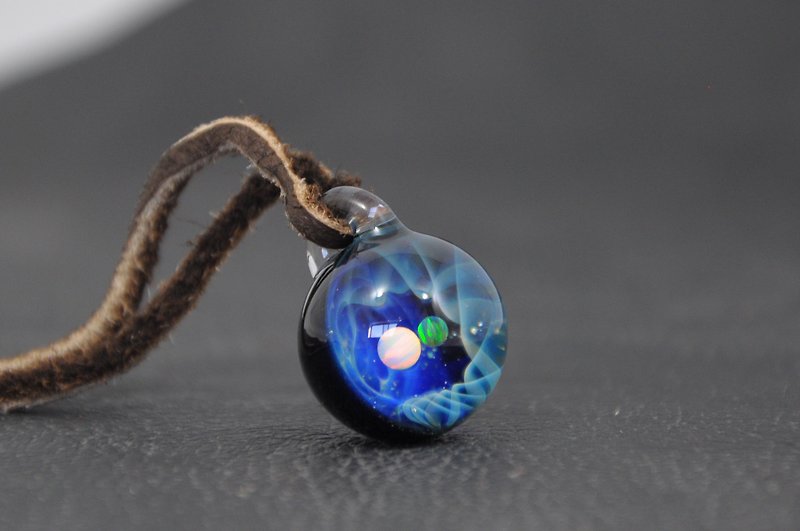 [Comet Tail] Glass Pendant Space Opal