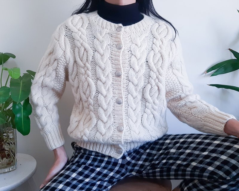 ヴィンテージ 1970 年代 アイルランド アラン フィッシャーマン セーター カーディガン 100% ウール チャンキー ケーブルニット ジャケット - ニット・セーター - ウール カーキ