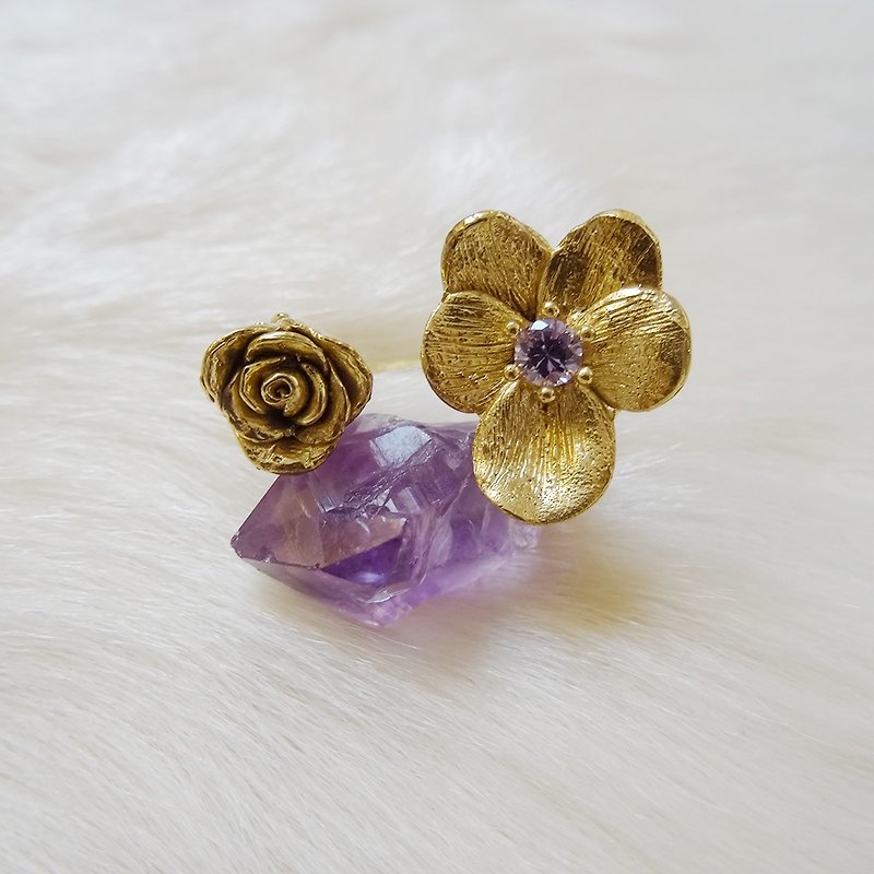 Violet and rose ring Harajuku kawaii Girly vintage antique - แหวนทั่วไป - เครื่องเพชรพลอย สีทอง