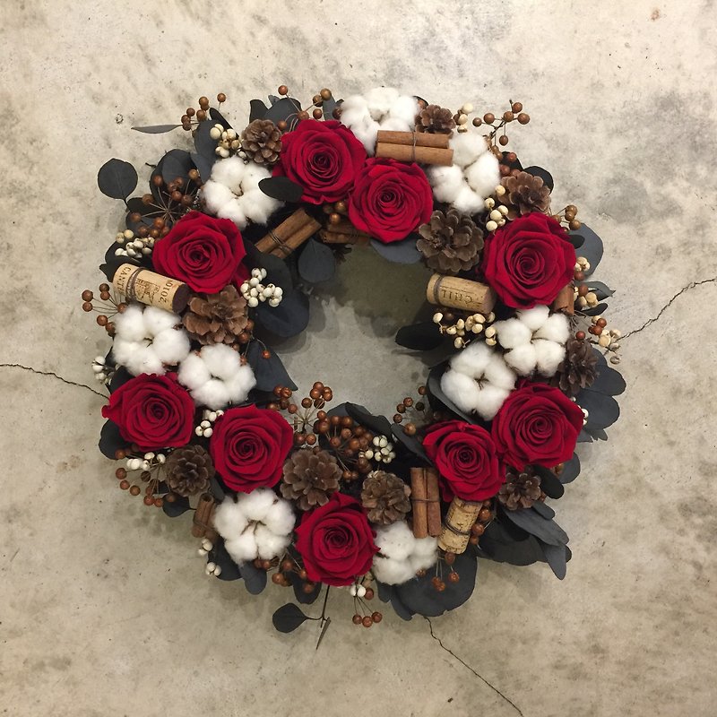 Eternal Flower Christmas Wreath | Custom Wreath | - ช่อดอกไม้แห้ง - พืช/ดอกไม้ สีแดง