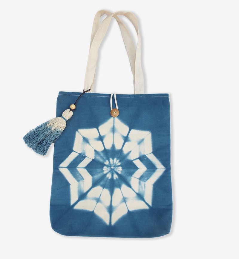 Indigo Tie Dyed Cotton Tote Bag 14 x 16 inches - 公事包 - 棉．麻 藍色