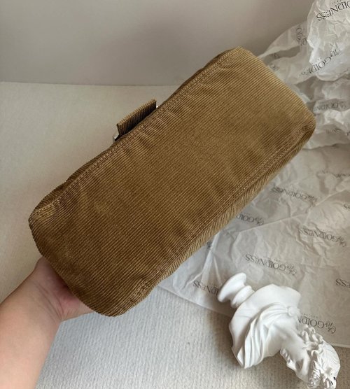 Second-hand bag Fendi Fendi corduroy retro large baguette