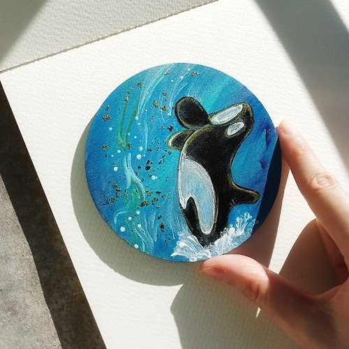 OhGio 鳳梨葉錢包 手繪鯨魚杯墊/手繪躍出水面的海洋虎鯨圓木片杯墊/金粉彩繪隔熱墊
