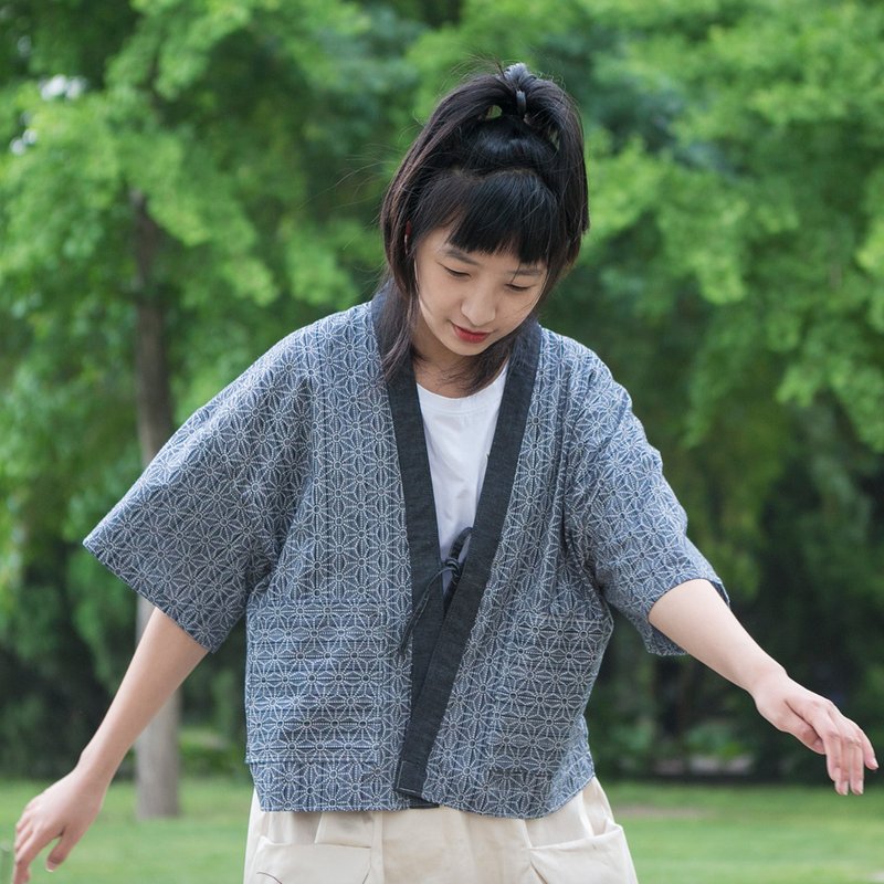 日式和風 龜背紋短袖道袍 和服式系帶開衫式薄外套 - 女上衣/長袖上衣 - 其他材質 灰色
