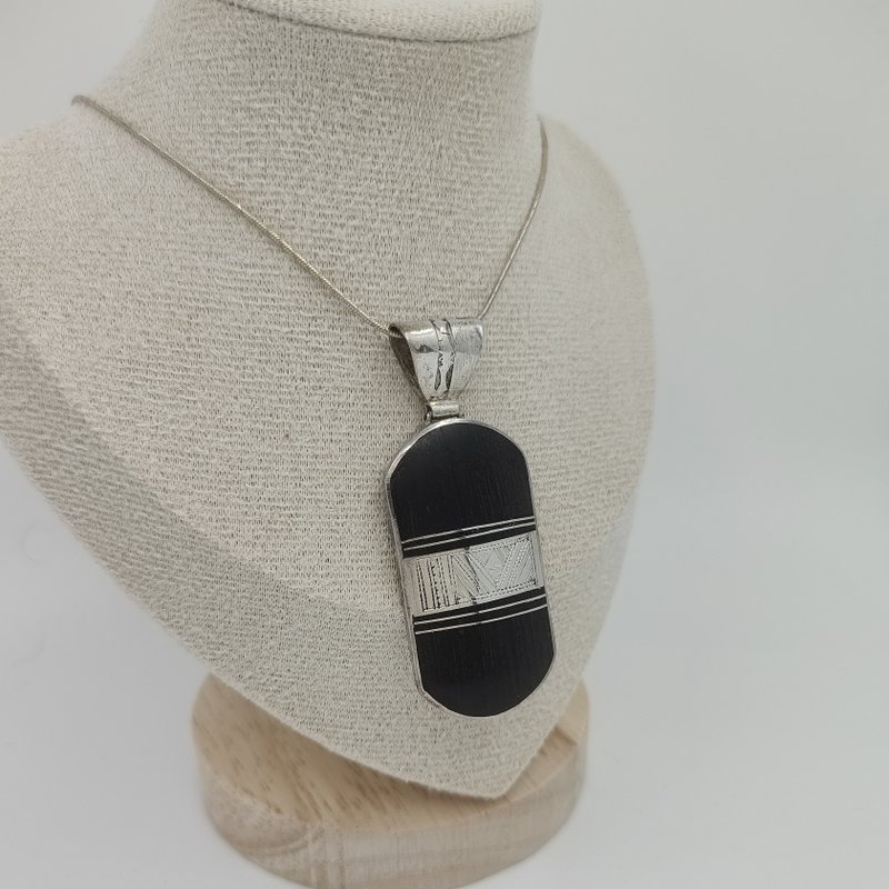 【Black Beauty】Tuareg Silver Jewelry-African Desert Handicraft Art - Necklaces - Sterling Silver Black