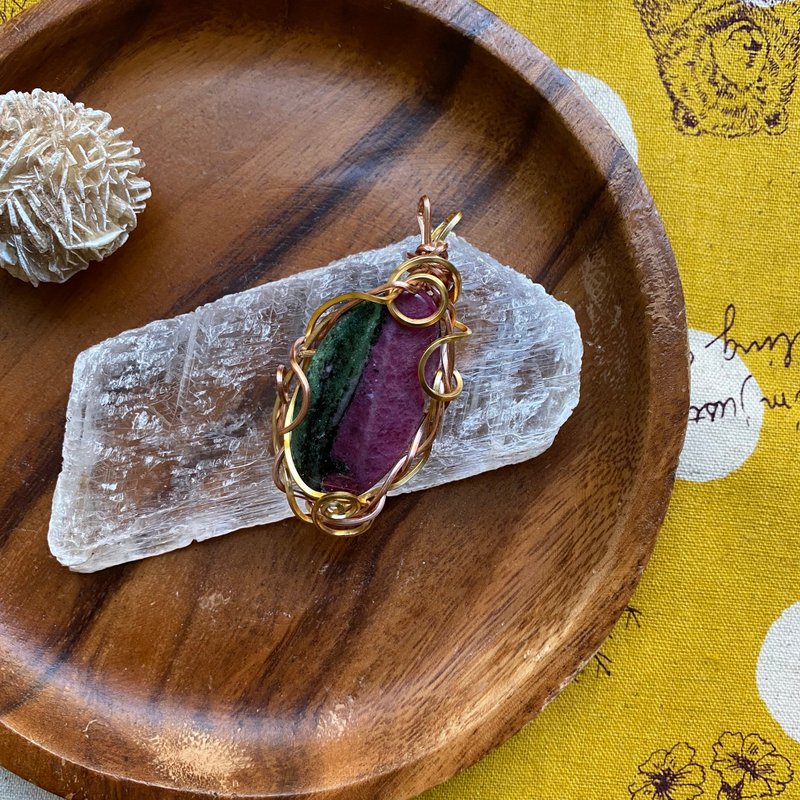 Return to Red and Green Treasure Necklace - Necklaces - Semi-Precious Stones 