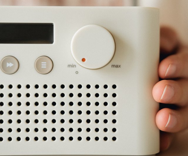 SYTREn R200 ポータブルCDプレーヤー SYITREN R200 Portable Retro CD Player with Built-in