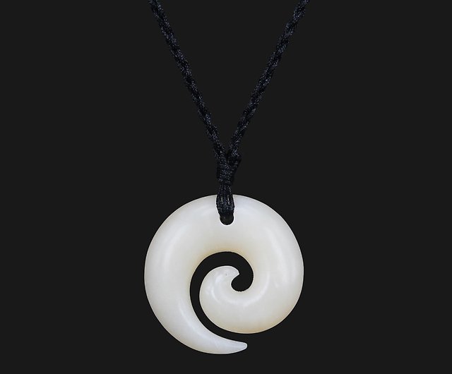 small spiral pendant necklace