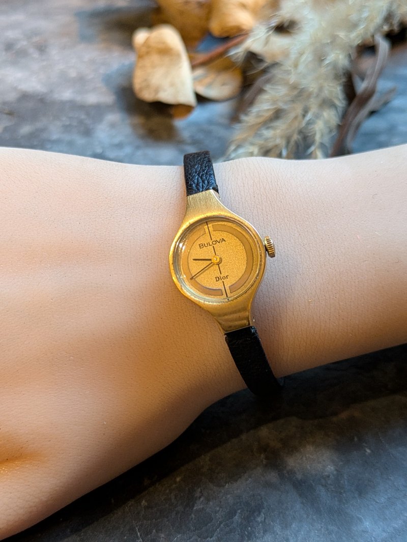 Dior 稀有款 古董錶金色 機械手上鍊錶 manual winding - 女錶 - 其他金屬 金色