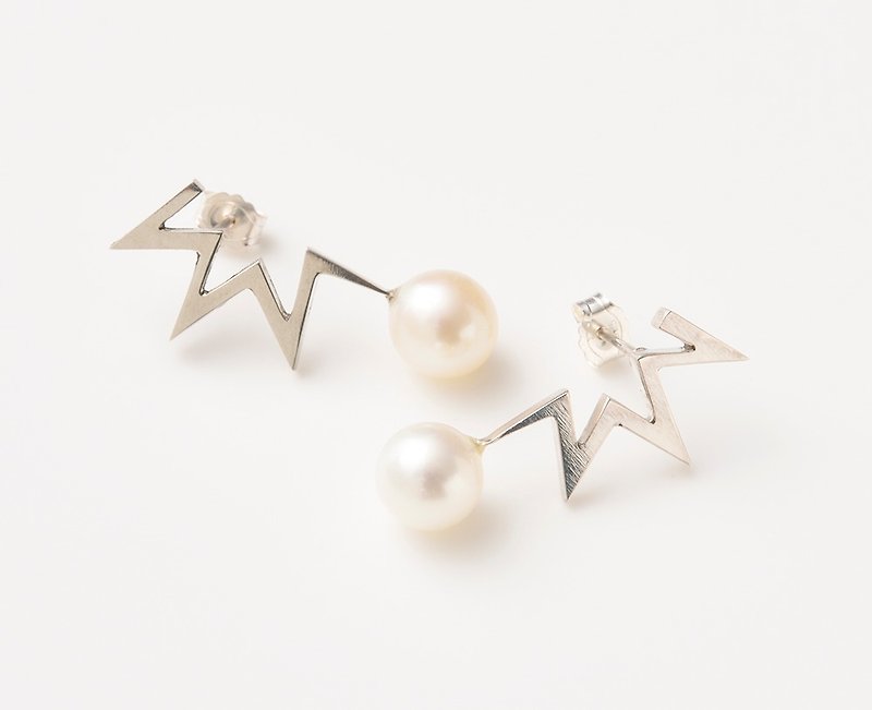 CP111 (freshwater pearl) - Earrings & Clip-ons - Other Metals Silver