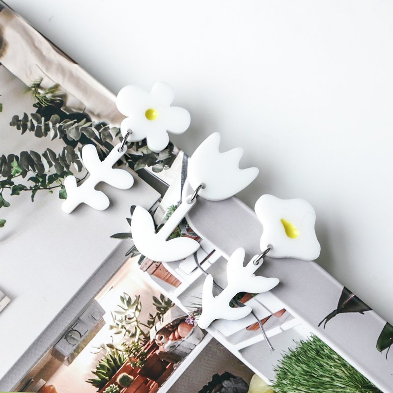 Alice - White Edition - ต่างหู - อะคริลิค ขาว