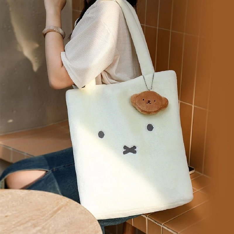 VIPO x MIFFY Plush Bag-White (Large) - กระเป๋าแมสเซนเจอร์ - เส้นใยสังเคราะห์ ขาว