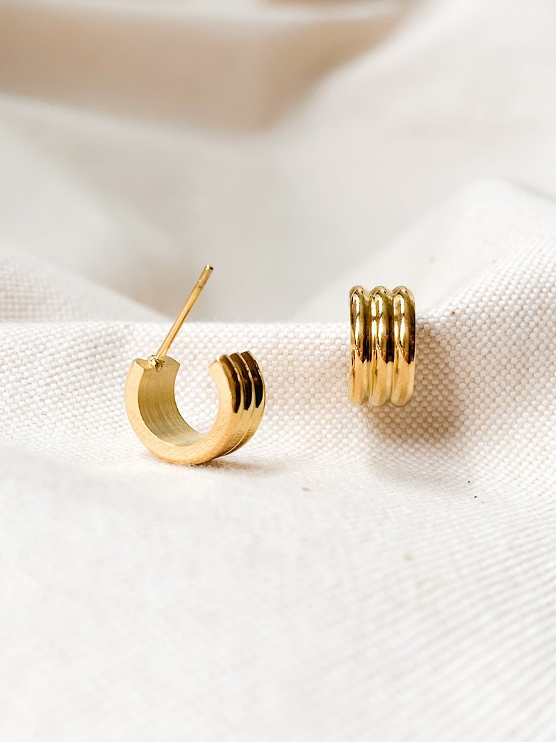 MINI GOLD HOOPS TINARI 3 - Earrings & Clip-ons - Stainless Steel Gold