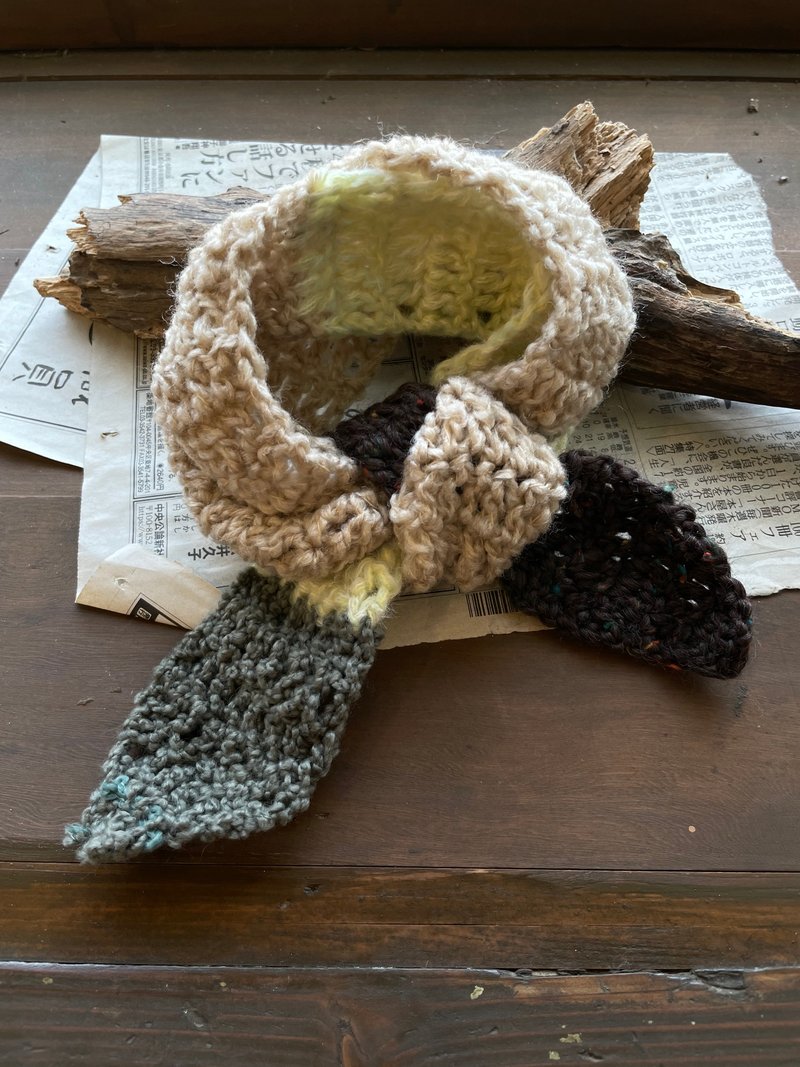 小圍巾 / 薄荷巧克力 - 圍巾/披肩 - 羊毛 黃色