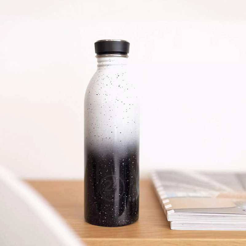 義大利 24Bottles 輕量冷水瓶 500ml - 日蝕 - 水壺/水瓶 - 不鏽鋼 藍色