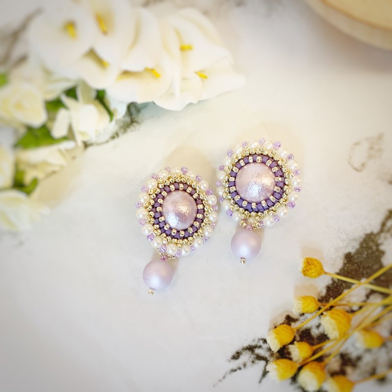 วัสดุอื่นๆ ต่างหู สีเงิน - RAVA-Charming light purple drop beaded earrings