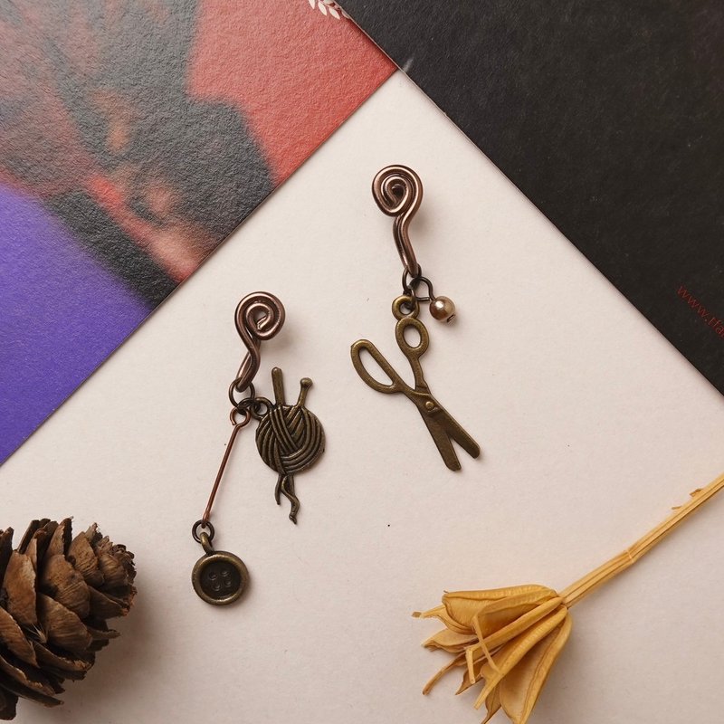 Tailor's Asymmetrical Painless Clip-On - Earrings & Clip-ons - Other Metals 