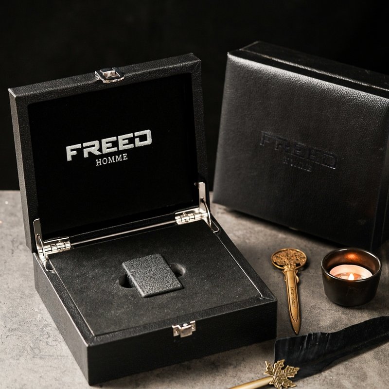 [FREED] Bronze Shell Imitation Black Cracked Kerosene Lighter Customized Engraving Boys Gift Ready Stock - อื่นๆ - โลหะ สีดำ