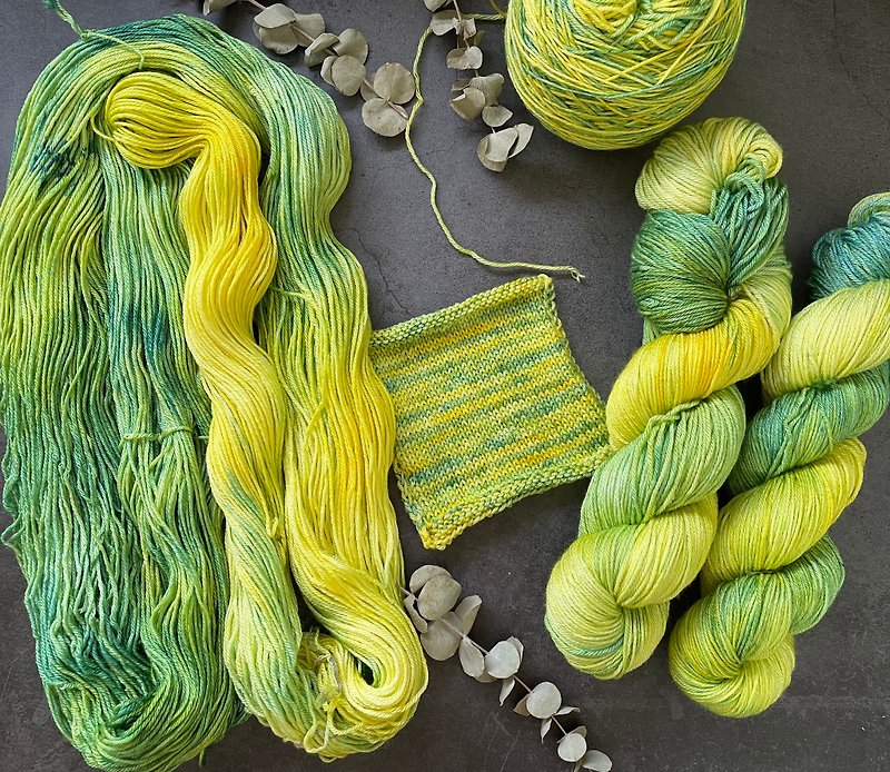 Hand-dyed thread-Pastoral-Bamboo Fiber/Flash Silk - เย็บปัก/ถักทอ/ใยขนแกะ - ขนแกะ สีเขียว
