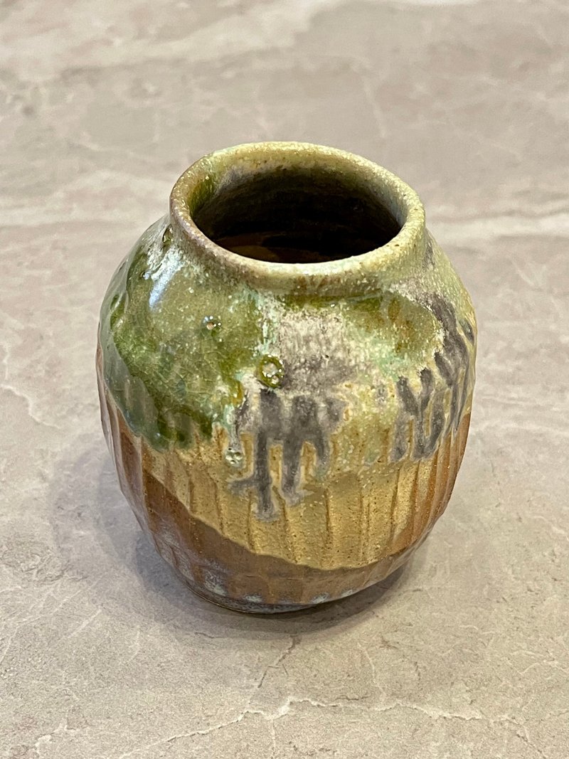 Quiet little existence flower pot - Pottery & Ceramics - Pottery Multicolor