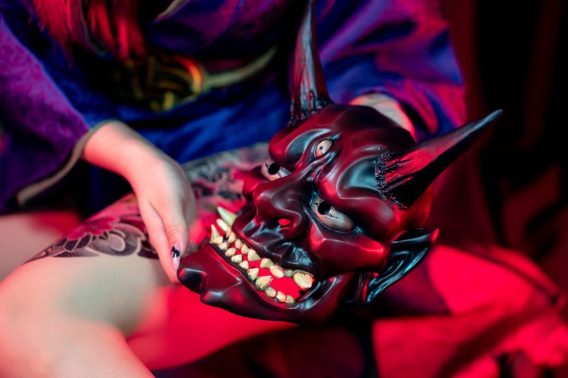 Japanese traditional Red Oni Mask,  Samurai Demon mask - ตกแต่งผนัง - เรซิน สีแดง