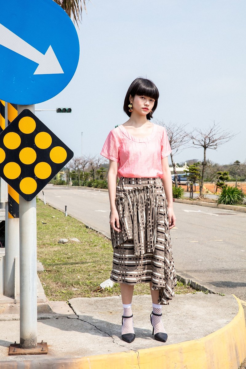 moi non plus rock stripe asymmetric skirt-Japanese fabric - กระโปรง - ขนแกะ สีกากี