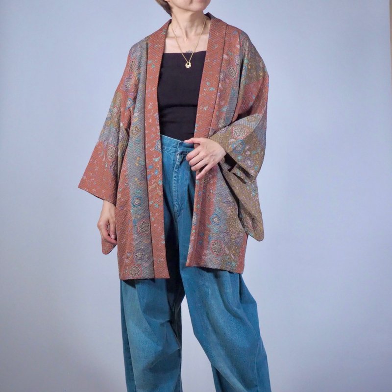 【日本製】 Soft silk dusty pink colour Haori, auspicious pattern, unisex Haori - Women's Casual & Functional Jackets - Silk Pink