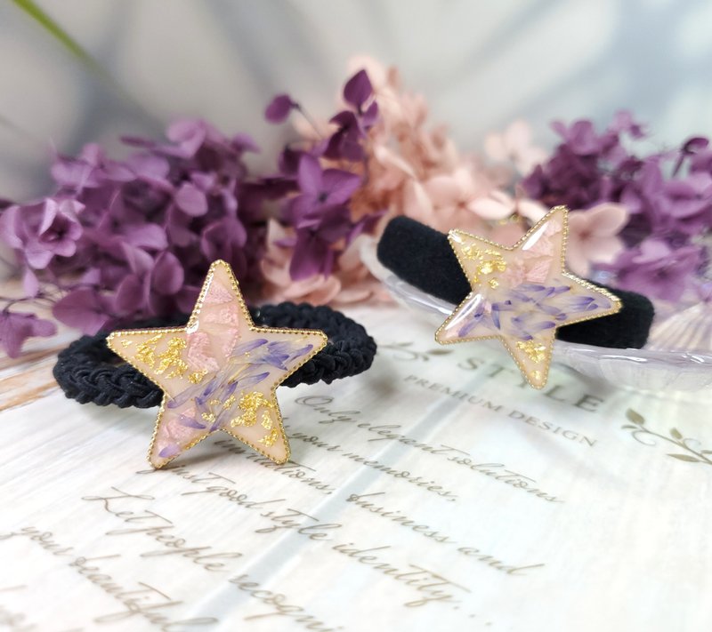 Milk tea color star-shaped press flower resin hair ring newly added thick and wide hair ring for those who have a lot of hair - เครื่องประดับผม - เรซิน สีกากี